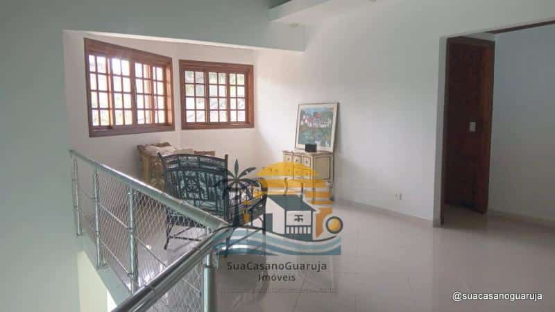 Casa à venda no bairro Acapulco em Guarujá/SP