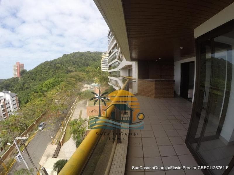 Apartamento à venda no bairro Morro Sorocotuba em Guarujá/SP