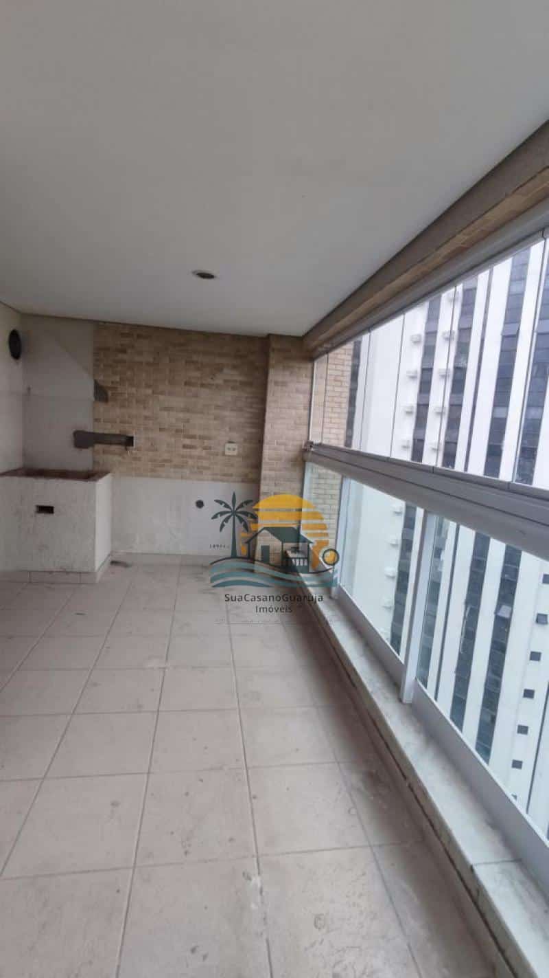Apartamento à venda no bairro Jardim Astúrias em Guarujá/SP