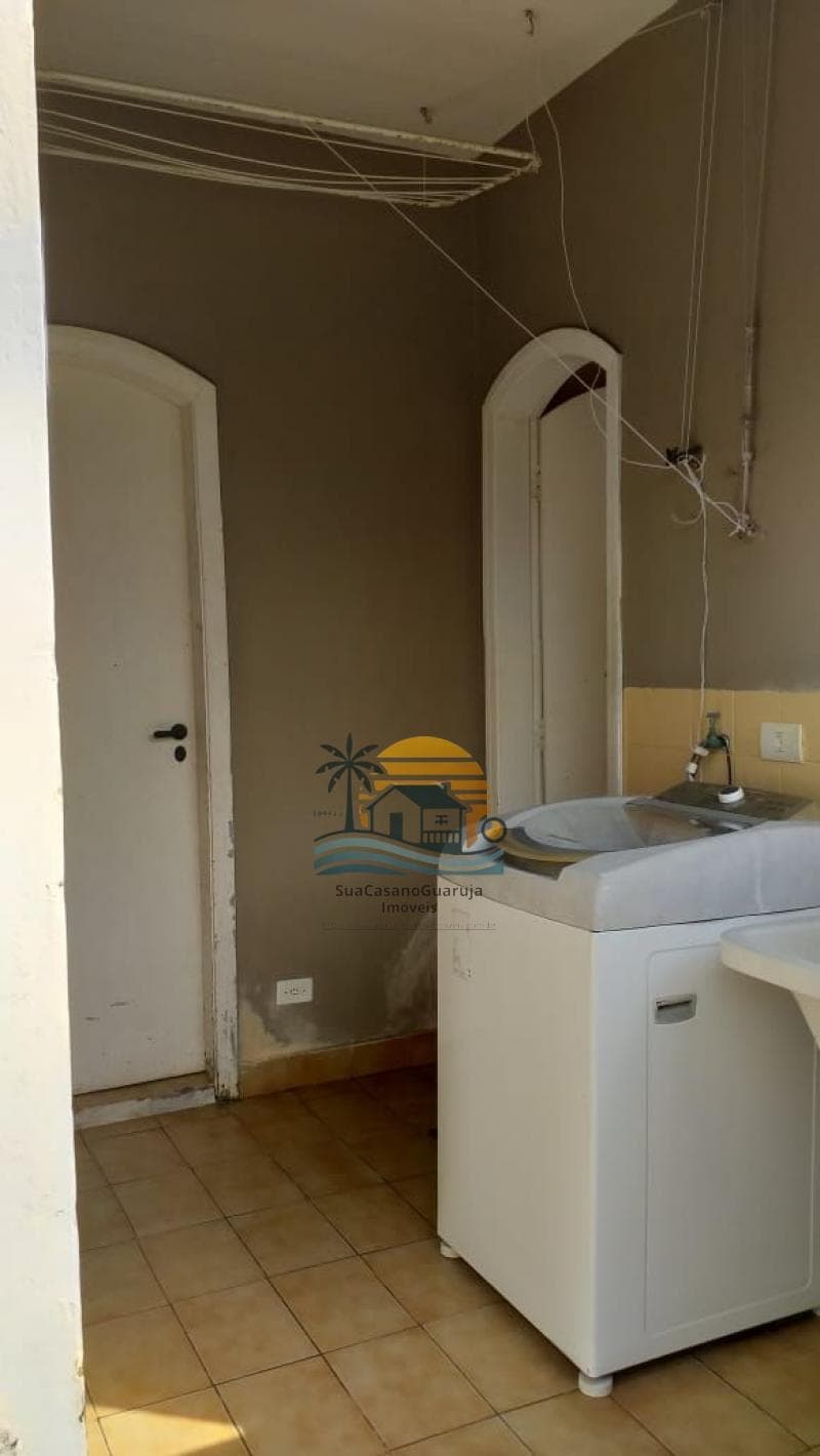 Casa à venda no bairro Acapulco em Guarujá/SP