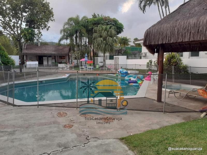 Casa à venda no bairro Jardim Acapulco em Guarujá/SP