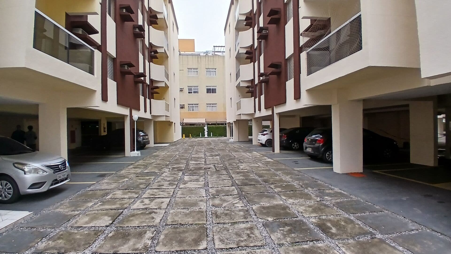 Apartamento venda 2 dormitorios 70 m2 1 vaga 2 banheiros bairro Balnerario Cidade Atlantica guaruja