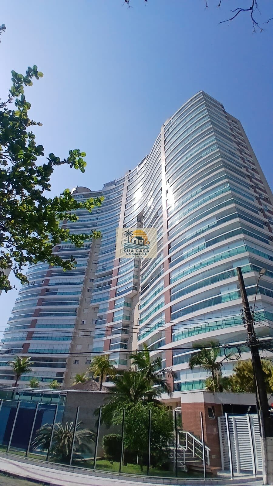 Apartamento à Venda 3 Quartos (1 Suítes) 94m² | Vista Mar | Varanda Gourmet | Varandas di Fiori | Praia da Enseada, Guarujá
