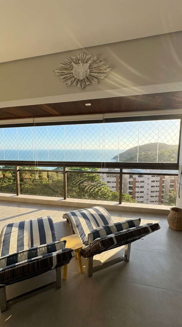 Apartamento de Luxo no Sorocotuba, Guarujá — Vista Mar, 3 Dormitórios e Praia Semi-Privativa
