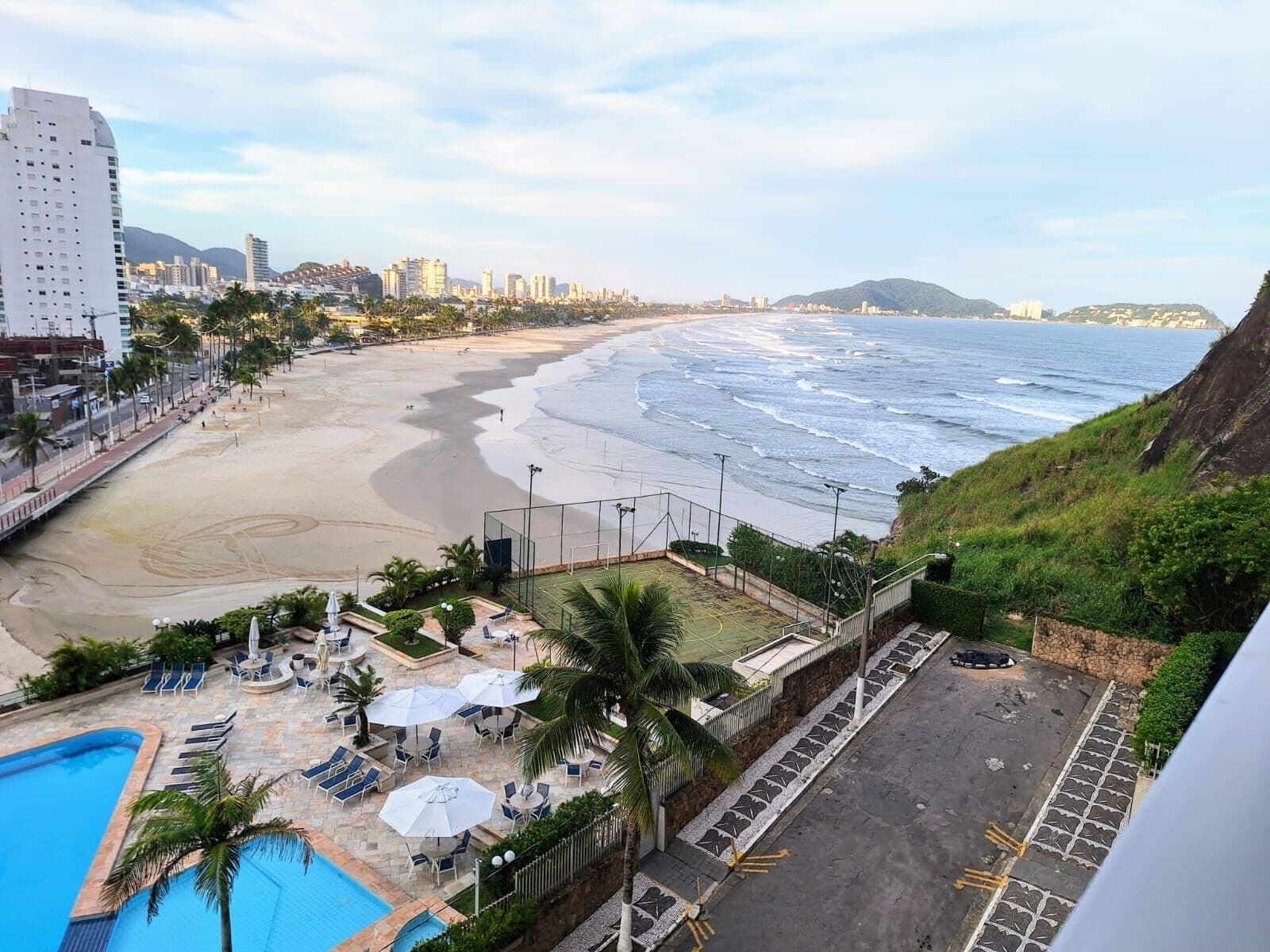 APARTAMENTO LUXO FRENTE MAR GUARUJÁ | PITANGUEIRAS | 3 DORMITORIOS | 2 VAGAS | LAZER CLUBE