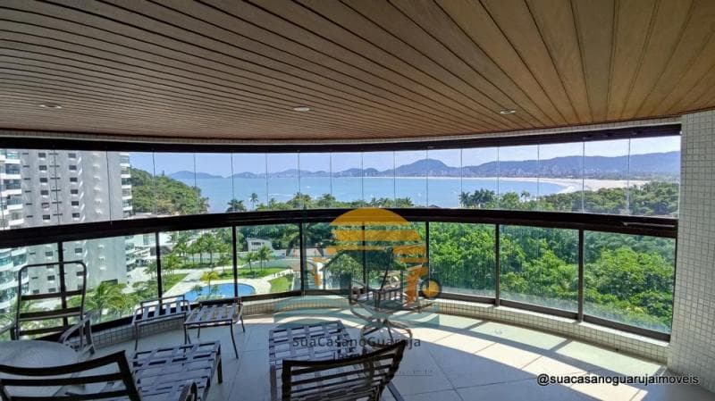Apartamento à venda no bairro Parque Enseada em Guarujá/SP