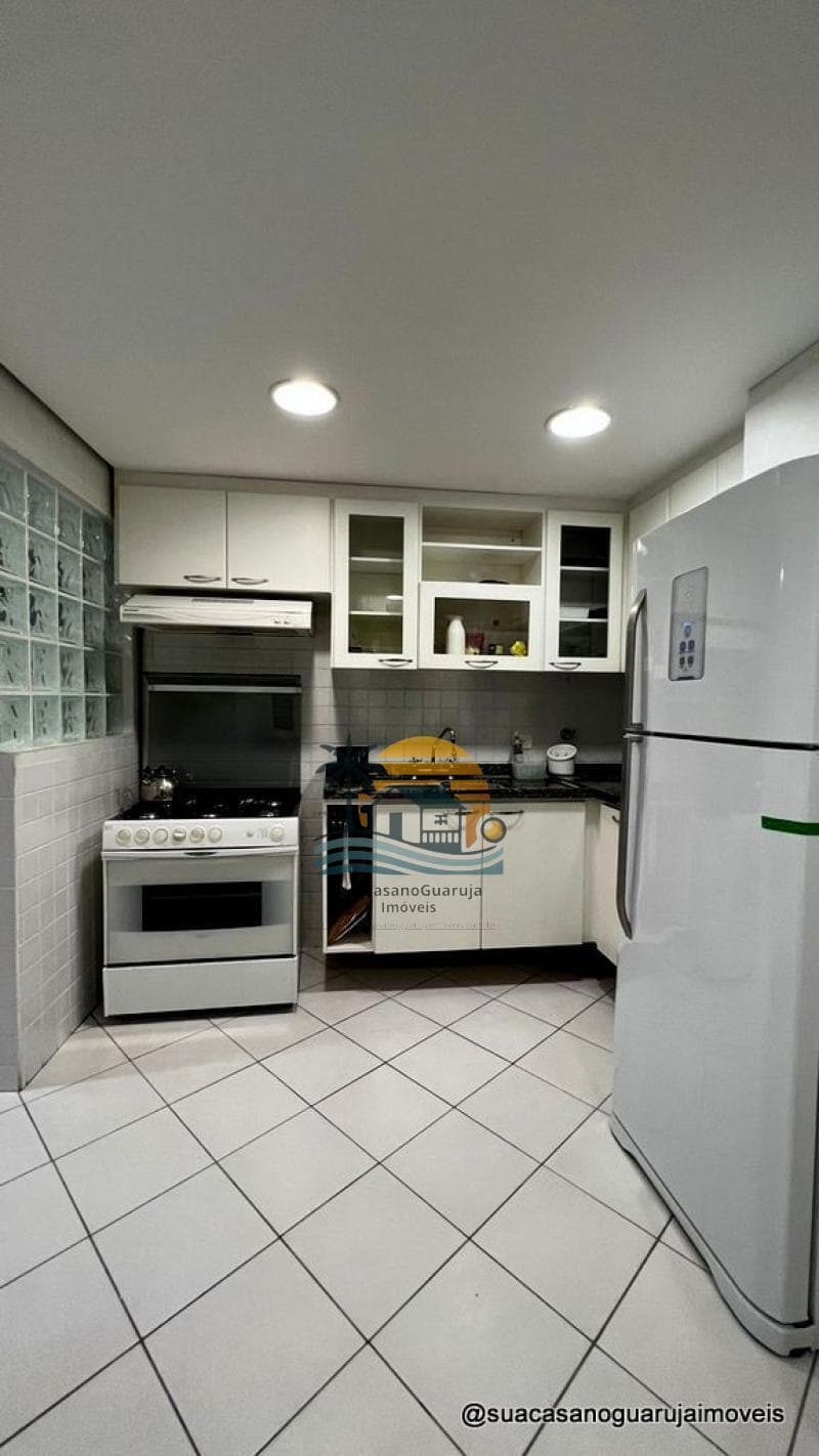 Apartamento à venda no bairro Praia Das Pitangueiras Frente Mar em Guarujá/SP