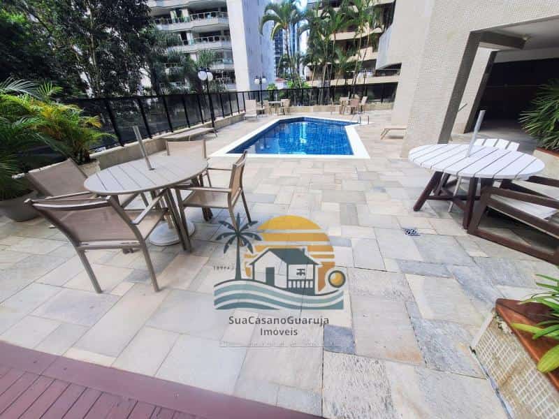Apartamento à venda no bairro Pitangueiras em Guarujá/SP