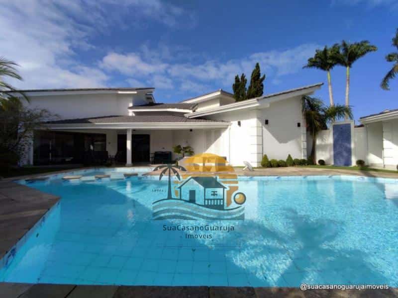 Casa à venda no bairro Jardim Acapulco em Guarujá/SP