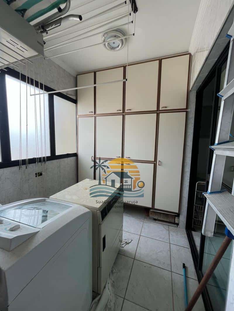 Apartamento à venda no bairro Vila Luis Antônio em Guarujá/SP